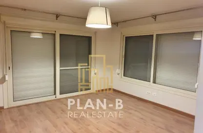 شقة - 2 غرف نوم - 3 حمامات للايجار في نيو جيزة - طريق مصر اسكندرية الصحراوي - مدينة 6 أكتوبر - الجيزة