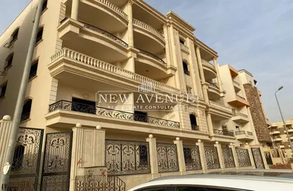 Apartment - 2 Bedrooms - 1 Bathroom for sale in South Lotus - El Lotus - New Cairo City - Cairo