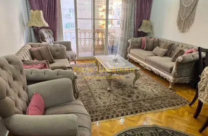 شقة - 3 غرف نوم - 1 حمام للبيع في شارع احمد كمال - سيدي جابر - حي شرق - الاسكندرية