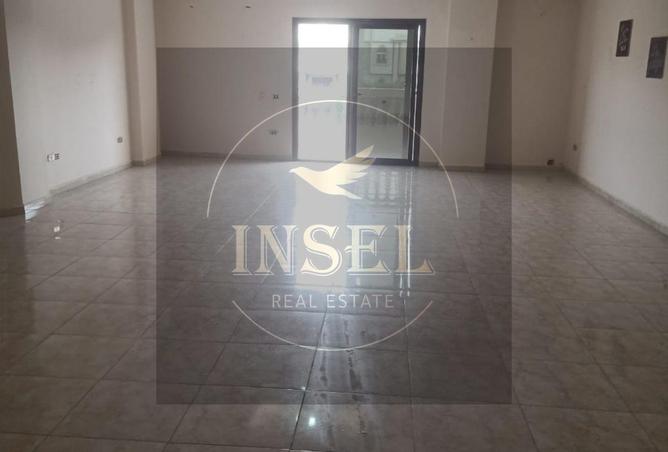 8321404 - Property Image 2