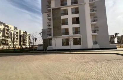 Apartment - 3 Bedrooms - 3 Bathrooms for sale in Village West - Sheikh Zayed Compounds - Sheikh Zayed City - Giza