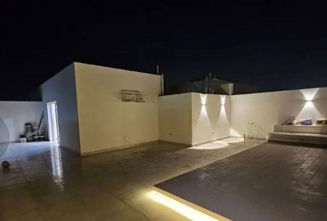 8015892 - Property Image 2