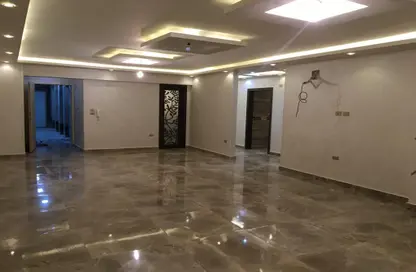 شقة - 3 غرف نوم - 1 حمام للايجار في شارع شهاب - المهندسين - الجيزة