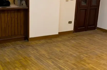 Apartment - 4 Bedrooms - 2 Bathrooms for sale in Samir Abdel Raouf St. - 8th Zone - Nasr City - Cairo