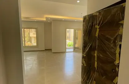 Apartment - 3 Bedrooms - 2 Bathrooms for rent in American University Housing District - 5th Settlement Compounds - The 5th Settlement - New Cairo City - Cairo