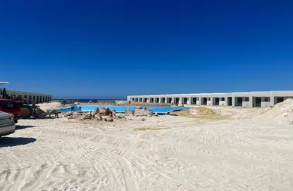 Chalet - 2 Bedrooms - 2 Bathrooms for sale in Hacienda West - Ras Al Hekma - North Coast