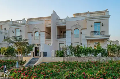 Villa - 5 Bedrooms - 5 Bathrooms for sale in New Garden City - New Capital Compounds - New Capital City - Cairo