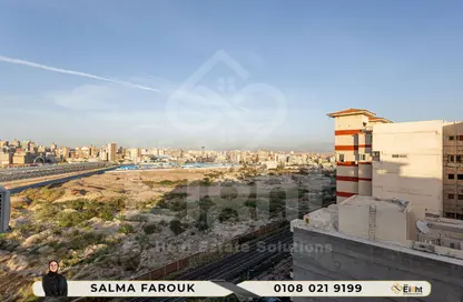 شقة - 2 غرف نوم - 1 حمام للبيع في شارع مدرسة الريادة - سموحة - حي شرق - الاسكندرية