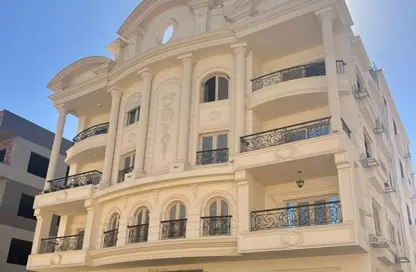 Apartment - 4 Bedrooms - 4 Bathrooms for sale in Al Bostan St. - 9th District - Sheikh Zayed City - Giza