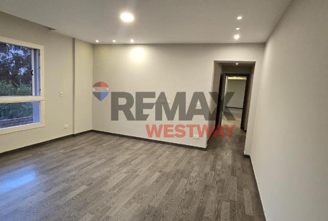 8371610 - Property Image 2