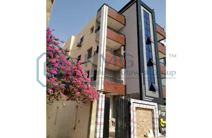 Apartment - 4 Bedrooms - 3 Bathrooms for sale in Area B - Ganoob El Acadimia - New Cairo City - Cairo