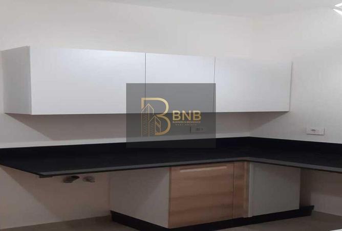 8010929 - Property Image 3