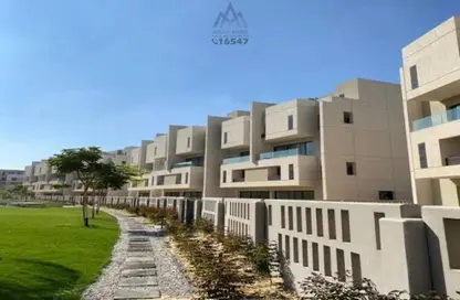 فيلا - 4 غرف نوم - 4 حمامات للبيع في كمبوند البروج - كمبوندات الشروق - مدينة الشروق - القاهرة