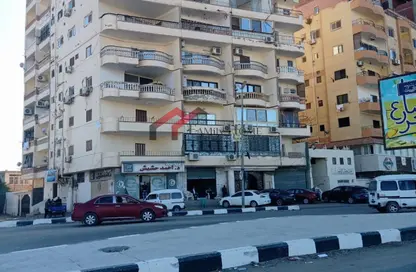 محل تجاري - استوديو - 2 حمامات للبيع في برج الصفوة - شيخ زايد - مدينة الإسماعيلية - الإسماعيلية