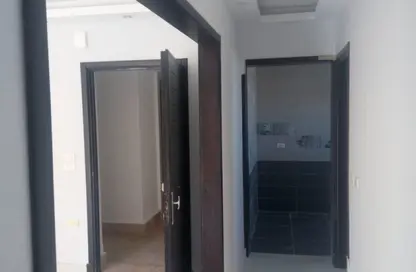 Apartment - 2 Bedrooms - 1 Bathroom for sale in Madinaty - Cairo