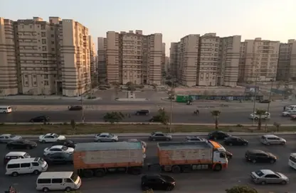 طابق كامل - 3 غرف نوم - 2 حمامات للبيع في البوابة الرابعة القديمة - حورس - حدائق الاهرام - الجيزة