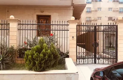 Apartment - 4 Bedrooms - 3 Bathrooms for sale in El Banafseg Apartment Buildings - El Banafseg - New Cairo City - Cairo