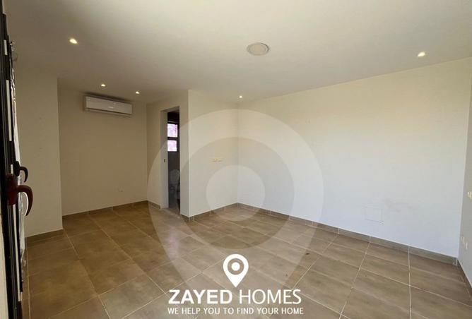 7888320 - Property Image 2