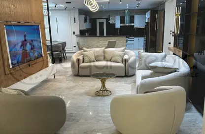 شقة - 4 غرف نوم - 2 حمامات للايجار في شارع داخل قريه كونكورد - المستثمرين الجنوبية - مدينة القاهرة الجديدة - القاهرة