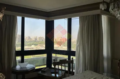 شقة - 5 غرف نوم - 6 حمامات للبيع في شارع مكه - الدقي - الجيزة