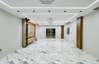 Apartment - 3 Bedrooms - 2 Bathrooms for sale in Gate 4 - Mena - Hadayek El Ahram - Giza