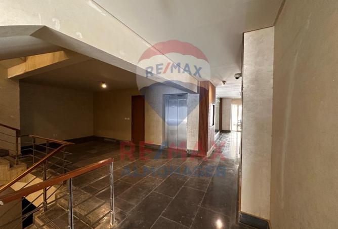 8214007 - Property Image 2