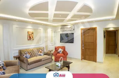 Apartment - 2 Bedrooms - 2 Bathrooms for sale in Al Geish Road - El Montazah - Hay Than El Montazah - Alexandria