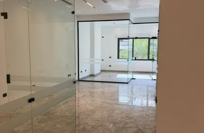 Office Space - Studio - 5 Bathrooms for sale in Lake View Residence - 5th Settlement Compounds - The 5th Settlement - New Cairo City - Cairo