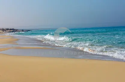 منزل مزدوج - 3 غرف نوم - 3 حمامات للبيع في رملة ليك سايد - قسم الضبعة - الساحل الشمالي
