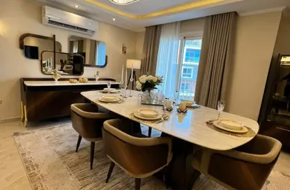 Apartment - 2 Bedrooms - 2 Bathrooms for sale in The 5th Settlement - New Cairo City - Cairo