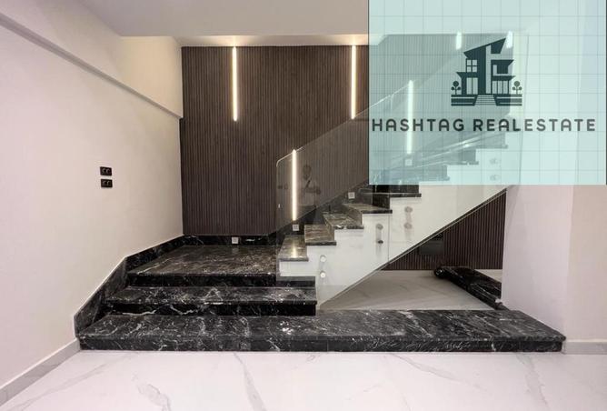 8261646 - Property Image 3