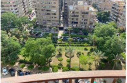 Apartment - 4 Bedrooms - 3 Bathrooms for sale in Mahmoud Ghoneim St. - 6th Zone - Nasr City - Cairo