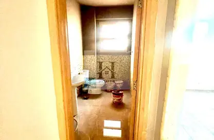 Office Space - Studio - 2 Bathrooms for sale in Zahraa Al Maadi Tunnel - Degla - Hay El Maadi - Cairo