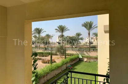 دوبلكس - 4 غرف نوم - 5 حمامات للبيع في سيراس - اب تاون كايرو - المقطم - القاهرة