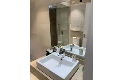 Apartment - 3 Bedrooms - 3 Bathrooms for sale in Village West - Sheikh Zayed Compounds - Sheikh Zayed City - Giza