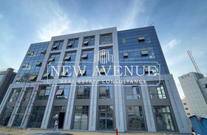 Retail - Studio - 2 Bathrooms for rent in Golden Gate - South Teseen St. - The 5th Settlement - New Cairo City - Cairo