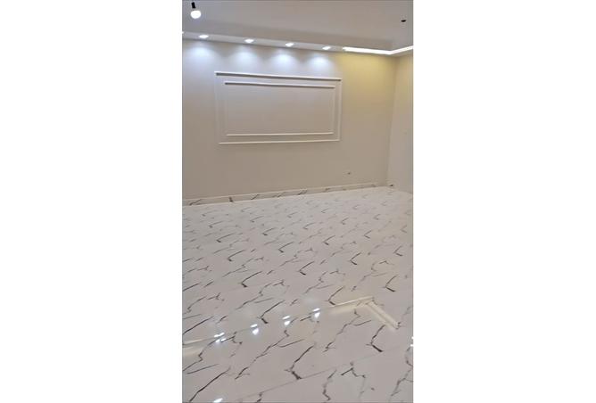 7911293 - Property Image 2