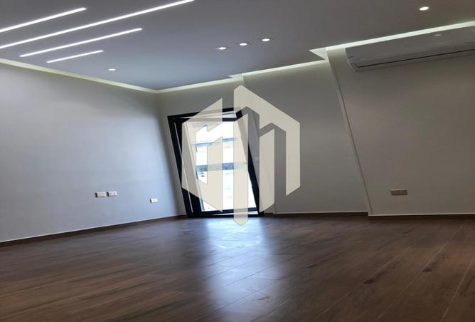 7983848 - Property Image 3