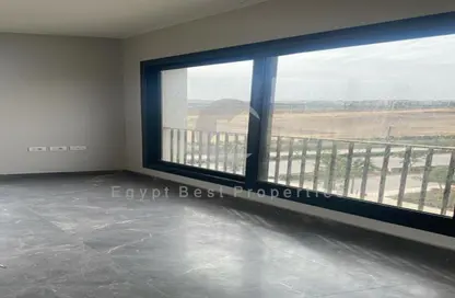 (بنتهاوس  (روف - 4 غرف نوم - 3 حمامات للبيع في أو ويست - كمبوندات 6 أكتوبر - مدينة 6 أكتوبر - الجيزة