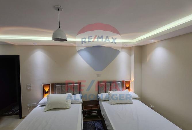 7983883 - Property Main Image