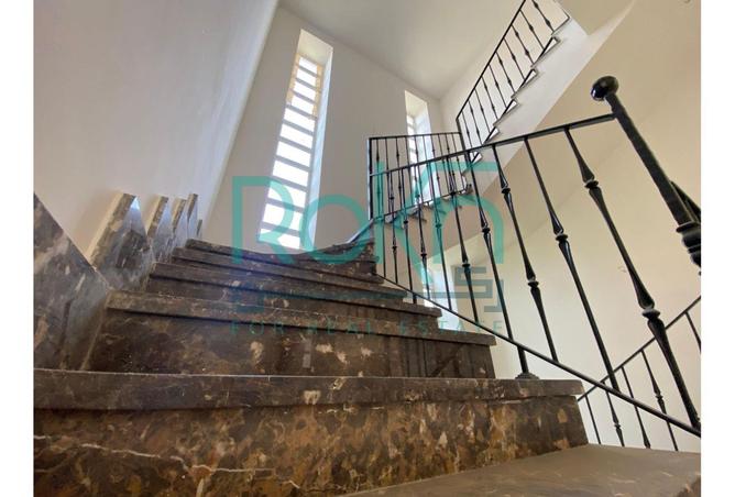 8046400 - Property Image 2