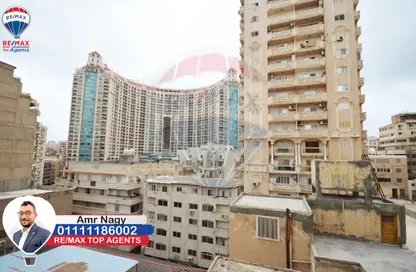 شقة - 3 غرف نوم - 2 حمامات للبيع في سان ستيفانو - حي شرق - الاسكندرية