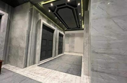 Apartment - 2 Bedrooms - 2 Bathrooms for sale in Crystal Plaza - Zahraa El Maadi - Hay El Maadi - Cairo