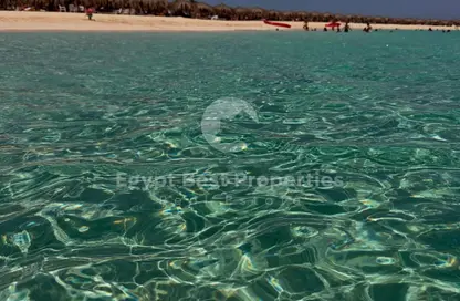 فيلا - 3 غرف نوم - 4 حمامات للبيع في بيت البحر - سيدي حنيش - الساحل الشمالي