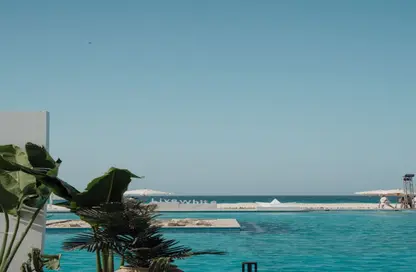 شاليه - 2 غرف نوم - 2 حمامات للبيع في دايركشن وايت - راس الحكمة - الساحل الشمالي