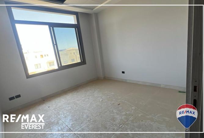 8298613 - Property Image 3