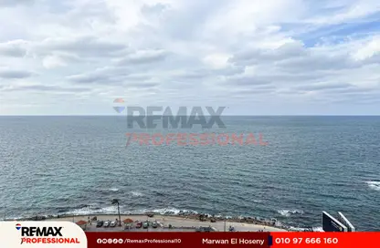 Apartment - 3 Bedrooms - 2 Bathrooms for sale in Al Geish Road - Camp Chezar - Hay Wasat - Alexandria