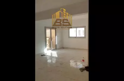 Apartment - 3 Bedrooms - 1 Bathroom for sale in Al Thaqafa Square - 9th District - Obour City - Qalyubia