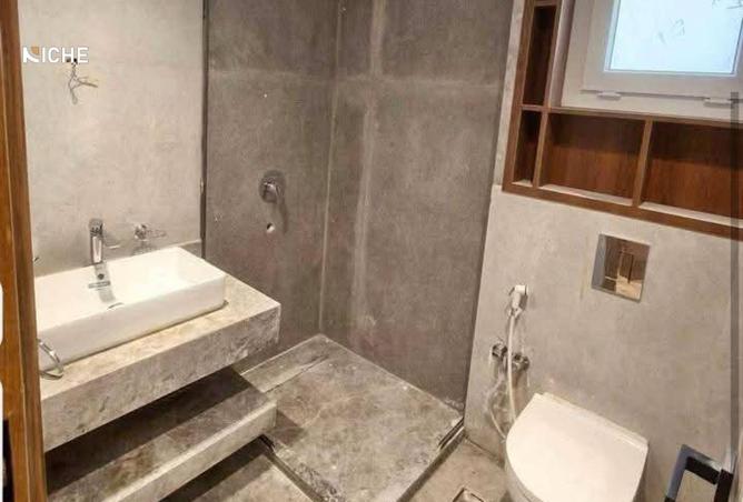 8051444 - Property Image 2