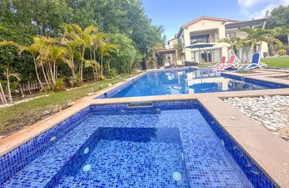 فيلا - 6 غرف نوم - 7 حمامات للبيع في مراسي - سيدي عبد الرحمن - الساحل الشمالي